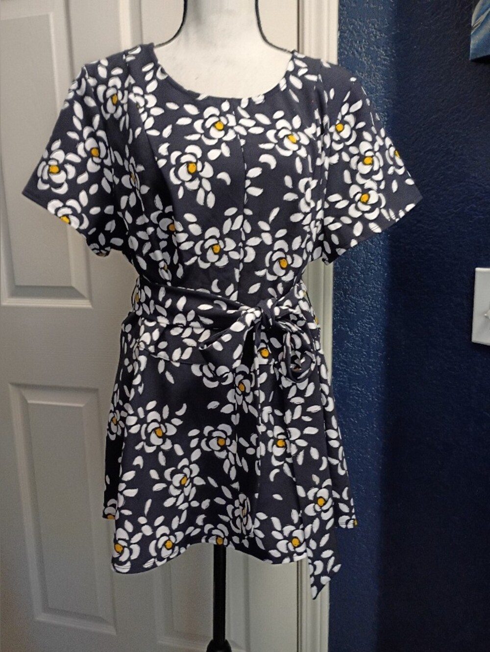 Lane Bryant Navy Floral Tie-Waist Blouse